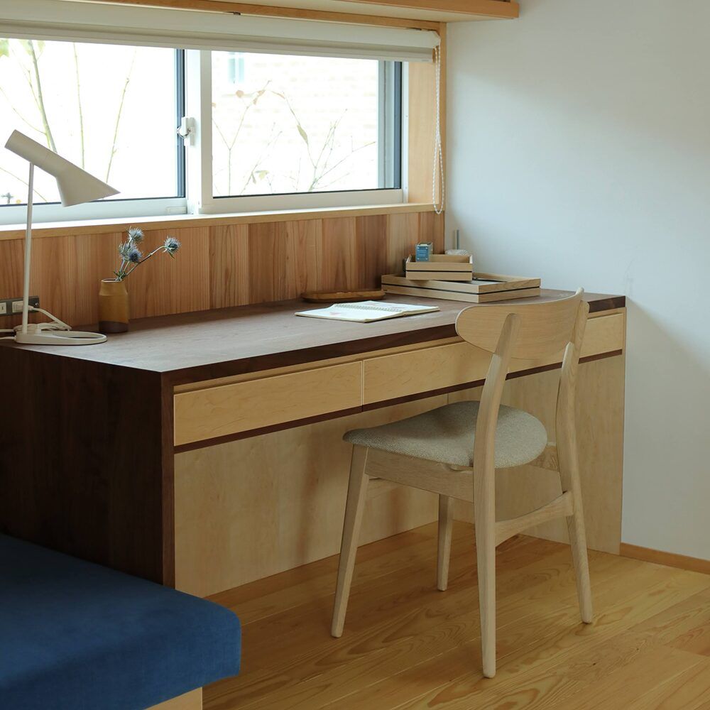 カールハンセンのCH30チェアをデスクスペースに